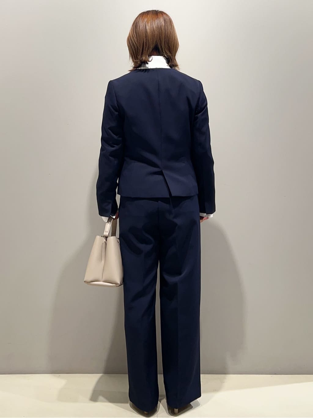 miyuさんの「OPAQUE.CLIP｜《通勤／セットアップ対応》 パイピングVネックジャケット【洗濯機OK】」を使ったコーディネート