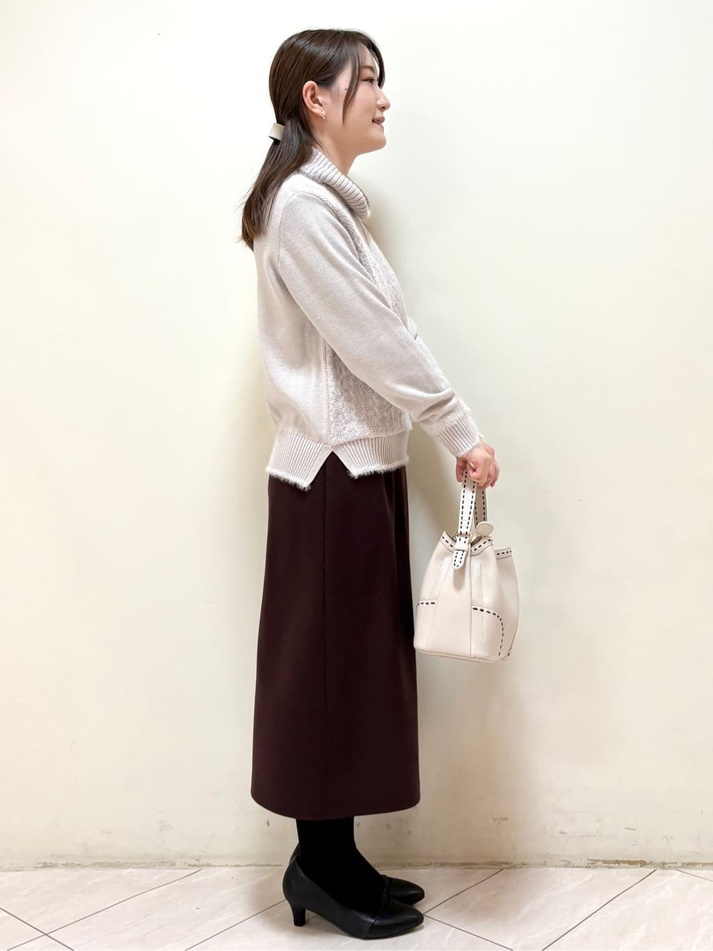 mikiさんの「Reflect｜【ほんのりラメ感◎】ふわふわフェザーヤーンハイネックニット」を使ったコーディネート