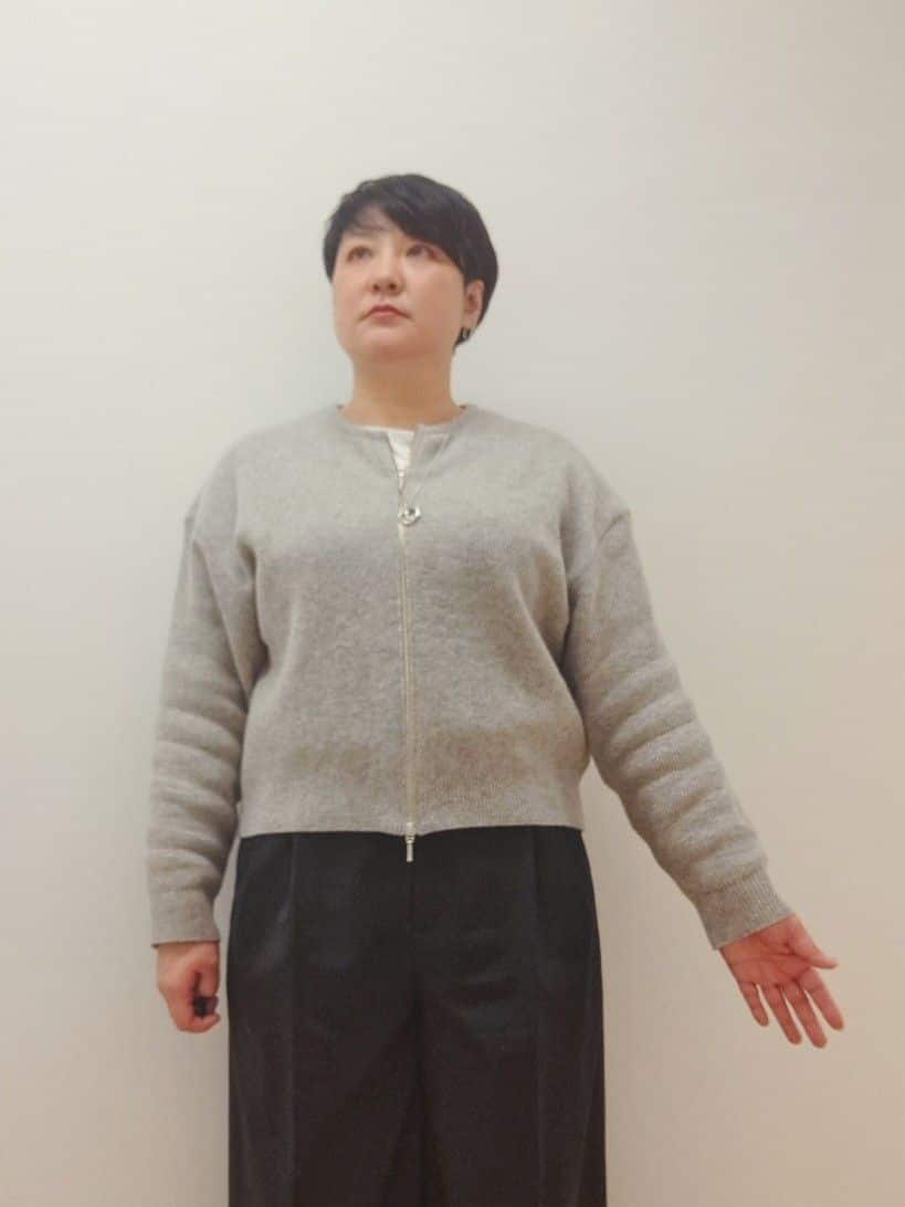 ますこさんの「UNTITLED｜【ゆったりサイズ／着丈短め】ジップニットカーディガン」を使ったコーディネート