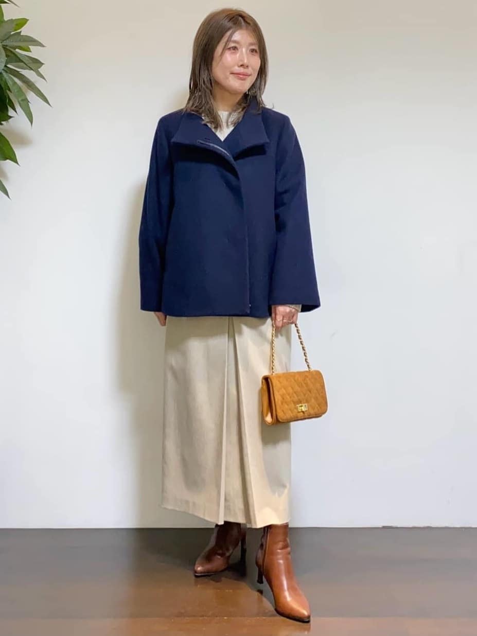 tomoさんの「UNTITLED｜【着回しが効く／オンオフアウター】ウールショートコート」を使ったコーディネート