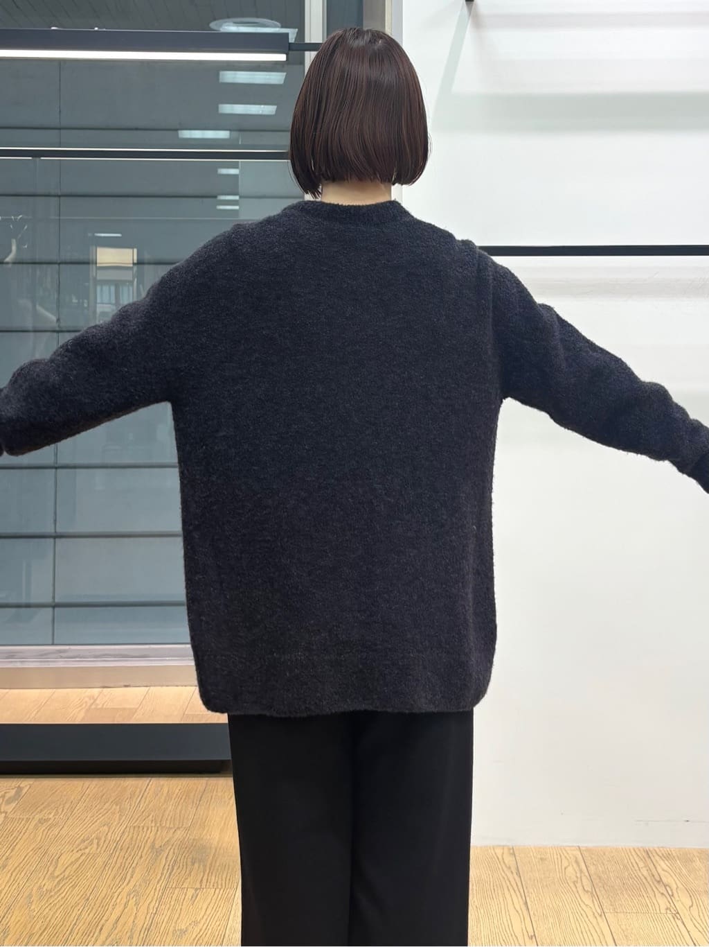 asamiさんの「INDIVI｜【褒められパンツ／ウール混】ウォームウール ワイドパンツ」を使ったコーディネート