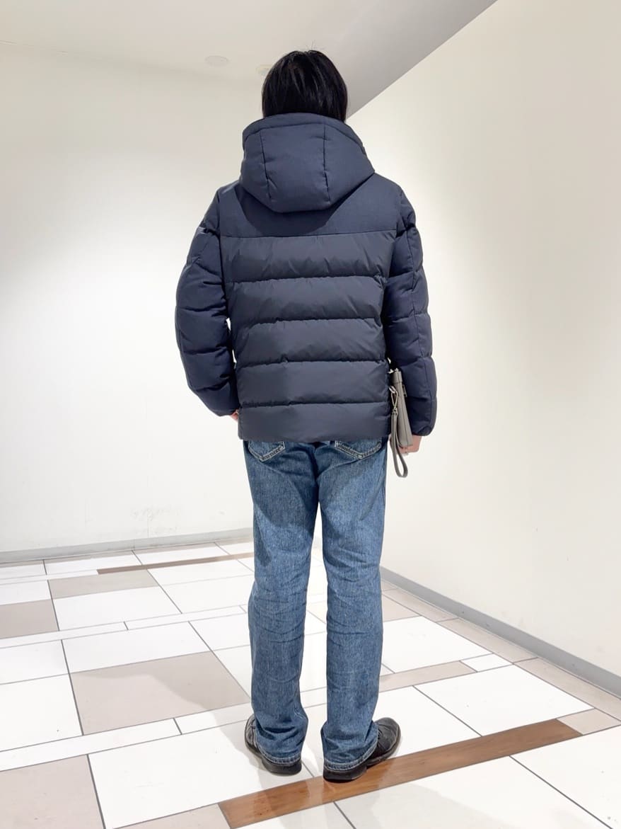 及川さんの「TAKEO KIKUCHI｜カラーコンビ ダウンブルゾン」を使ったコーディネート