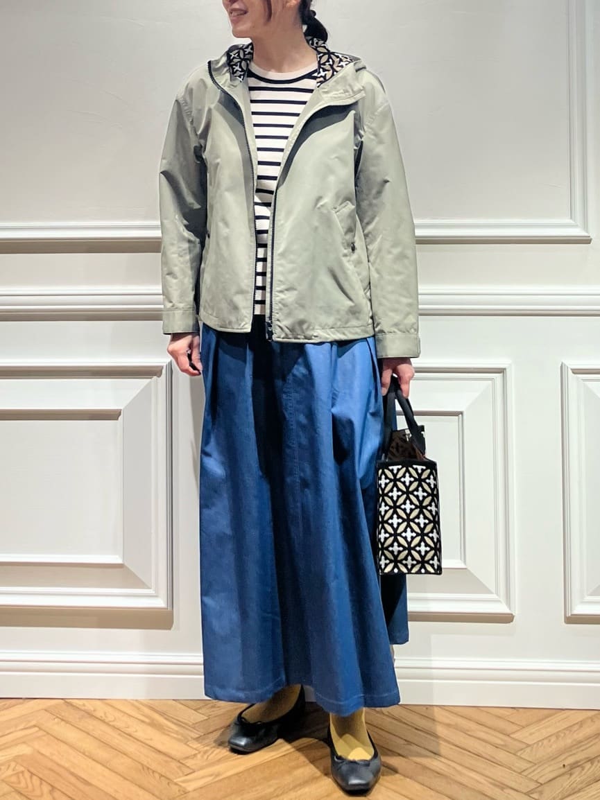 TSUKUIさんの「DRESSTERIOR｜【ウォッシャブル/撥水素材】撥水ツイル マウンテンパーカー」を使ったコーディネート