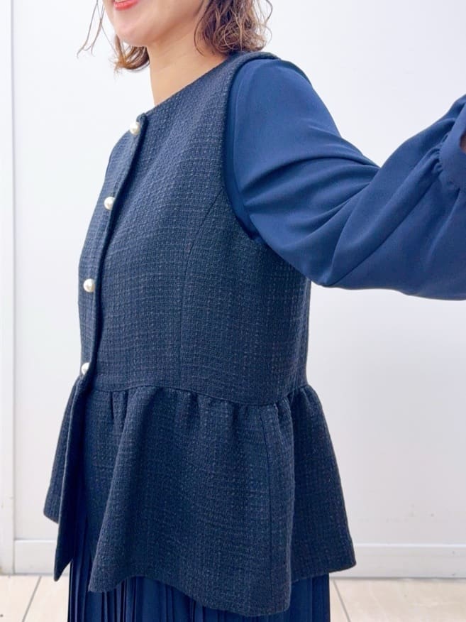Osawaさんの「Dessin｜【入卒/セレモニー】パール調ボタンベスト」を使ったコーディネート