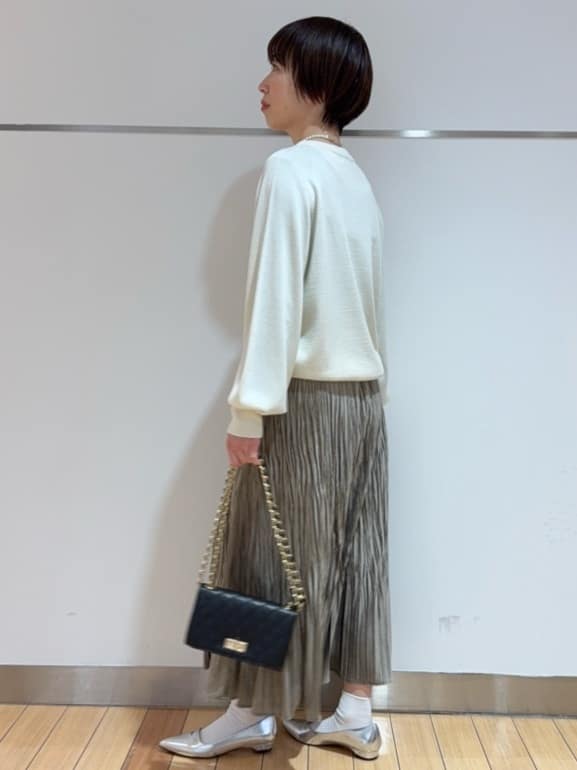 あやさんの「UNTITLED｜【8色展開／コンパクト丈】レーヨン混 コクーンニット」を使ったコーディネート
