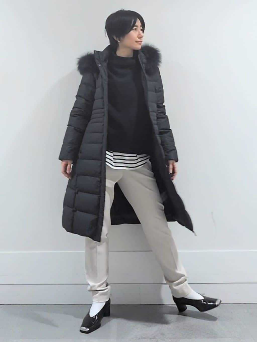 ミズタさんの「UNTITLED｜【はっ水機能/フード取り外し可/防寒】ロングダウンコート」を使ったコーディネート