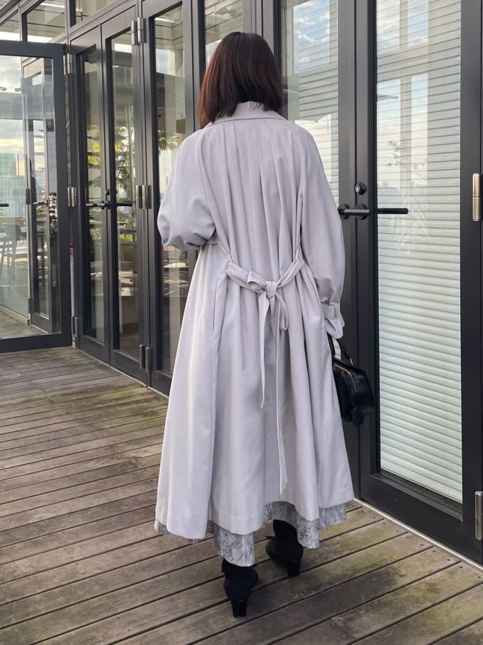abeさんの「Couture brooch｜【撥水・ハレの日・通勤】ロングトレンチコート」を使ったコーディネート
