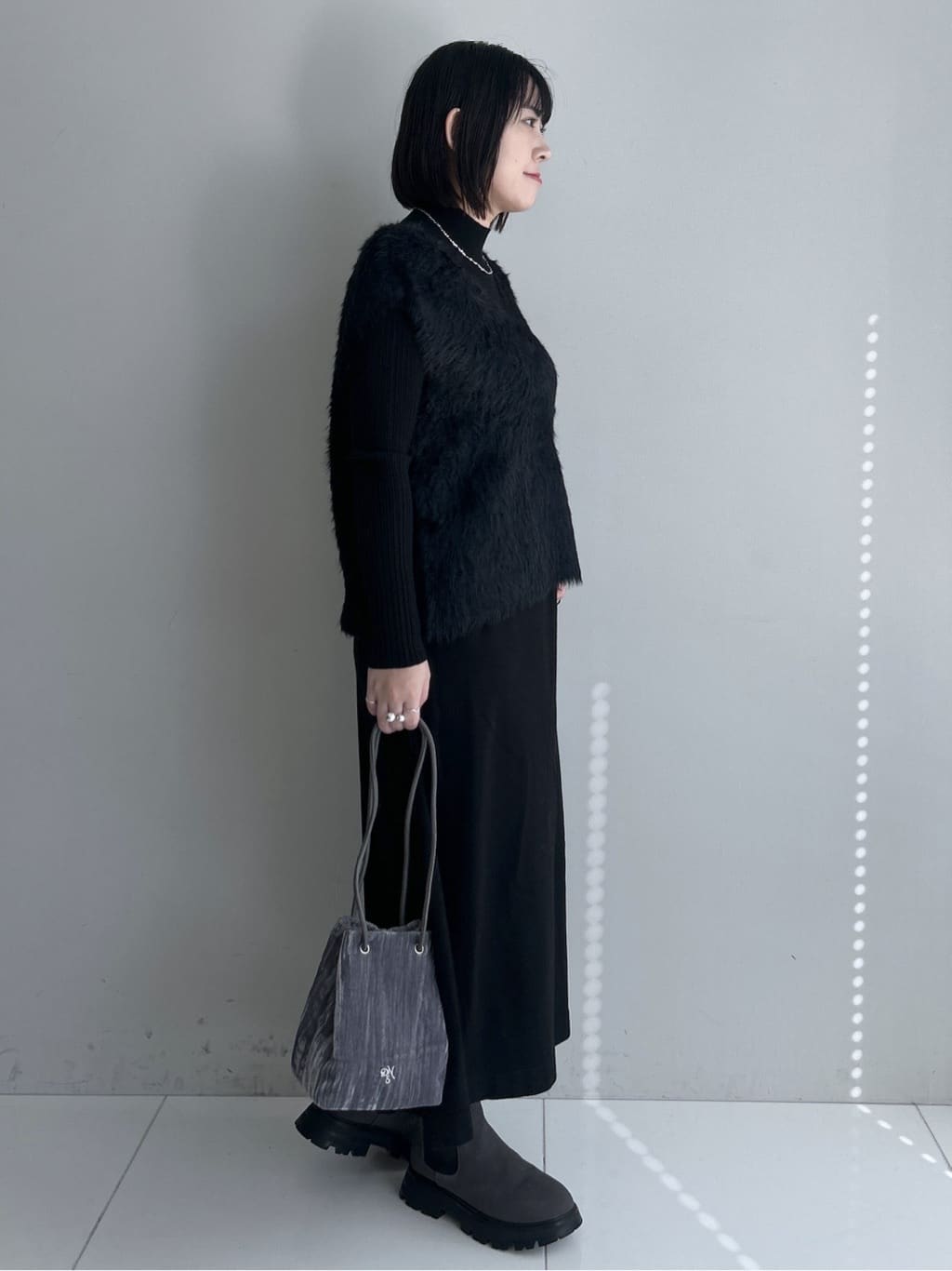 Hirokaさんの「Dessin｜【2点セット・洗える】シャギーベストニットワンピース」を使ったコーディネート