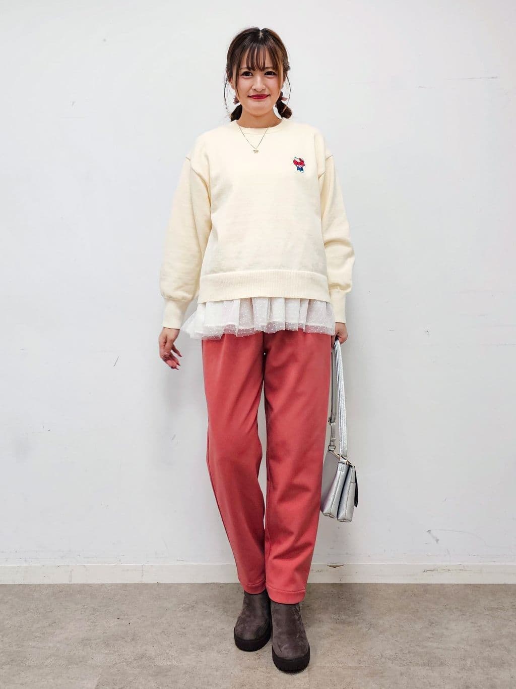 ゆゆさんの「SHOO･LA･RUE｜裾フリルレイヤードトップス」を使ったコーディネート
