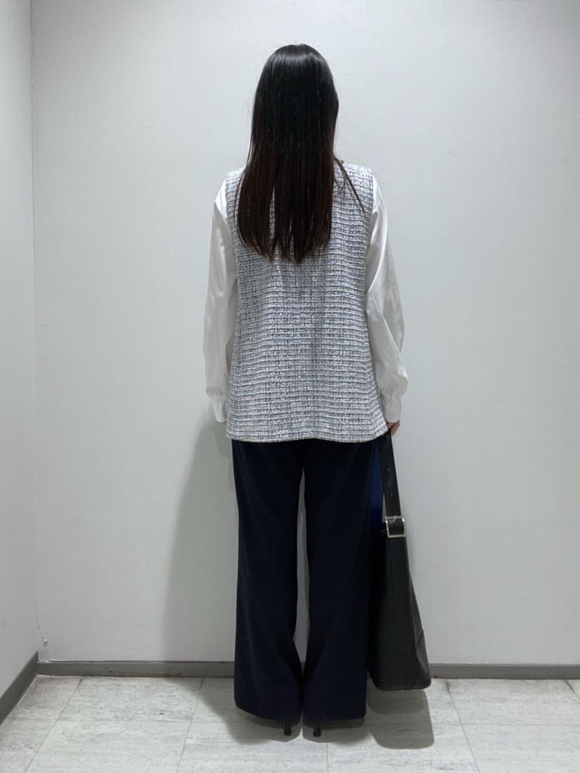 meiさんの「INDIVI｜【2点セット／洗える】ツイードジレ＆ボウタイブラウス」を使ったコーディネート