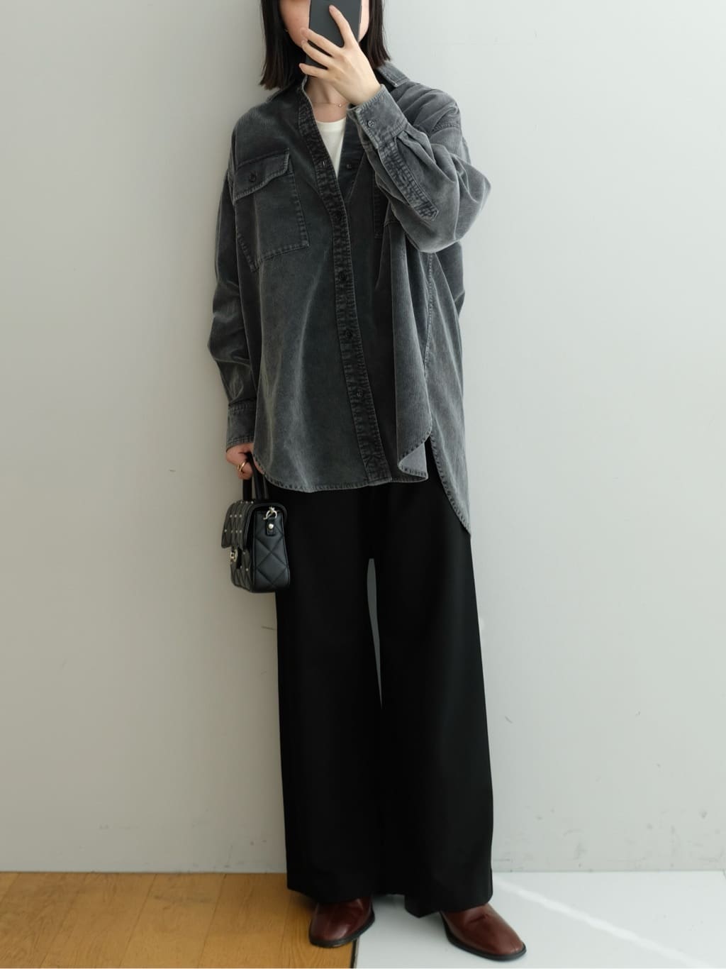 Kishimotoさんの「DRESSTERIOR｜【洗える/抜け感】コーデュロイガーメントダイシャツ」を使ったコーディネート