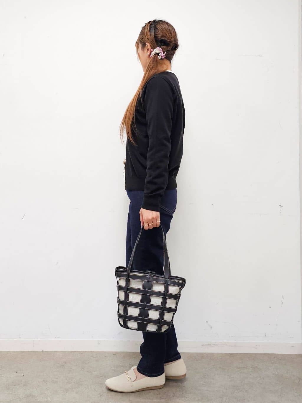 ゆゆさんの「SHOO･LA･RUE｜【洗濯機可/S-LL/アンサンブル可】結局、シンプル クルーネックニット」を使ったコーディネート