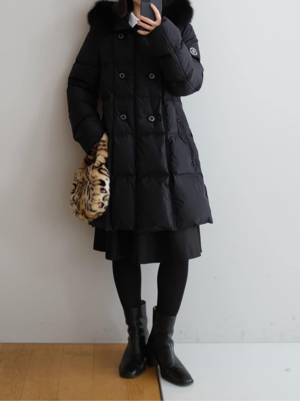 Kishimotoさんの「DRESSTERIOR｜◆【ウォッシャブル/きれいめ】フィルムドットクレリックワンピース」を使ったコーディネート