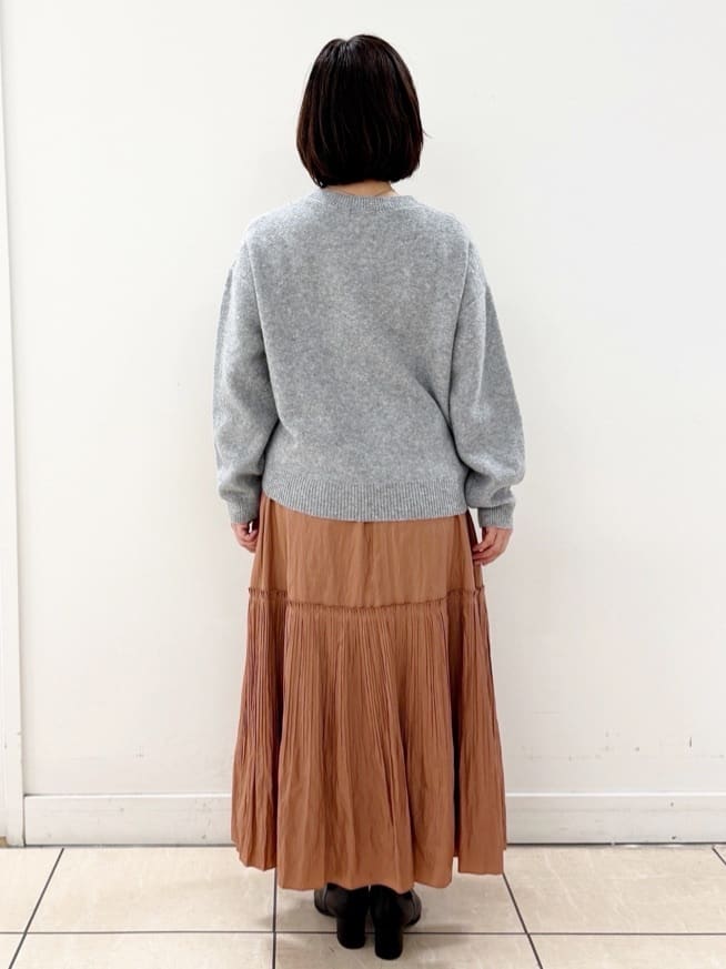 KIKIさんの「Reflect｜【選べる5色／ゆったりシルエット】Vネックスパンコールニット」を使ったコーディネート