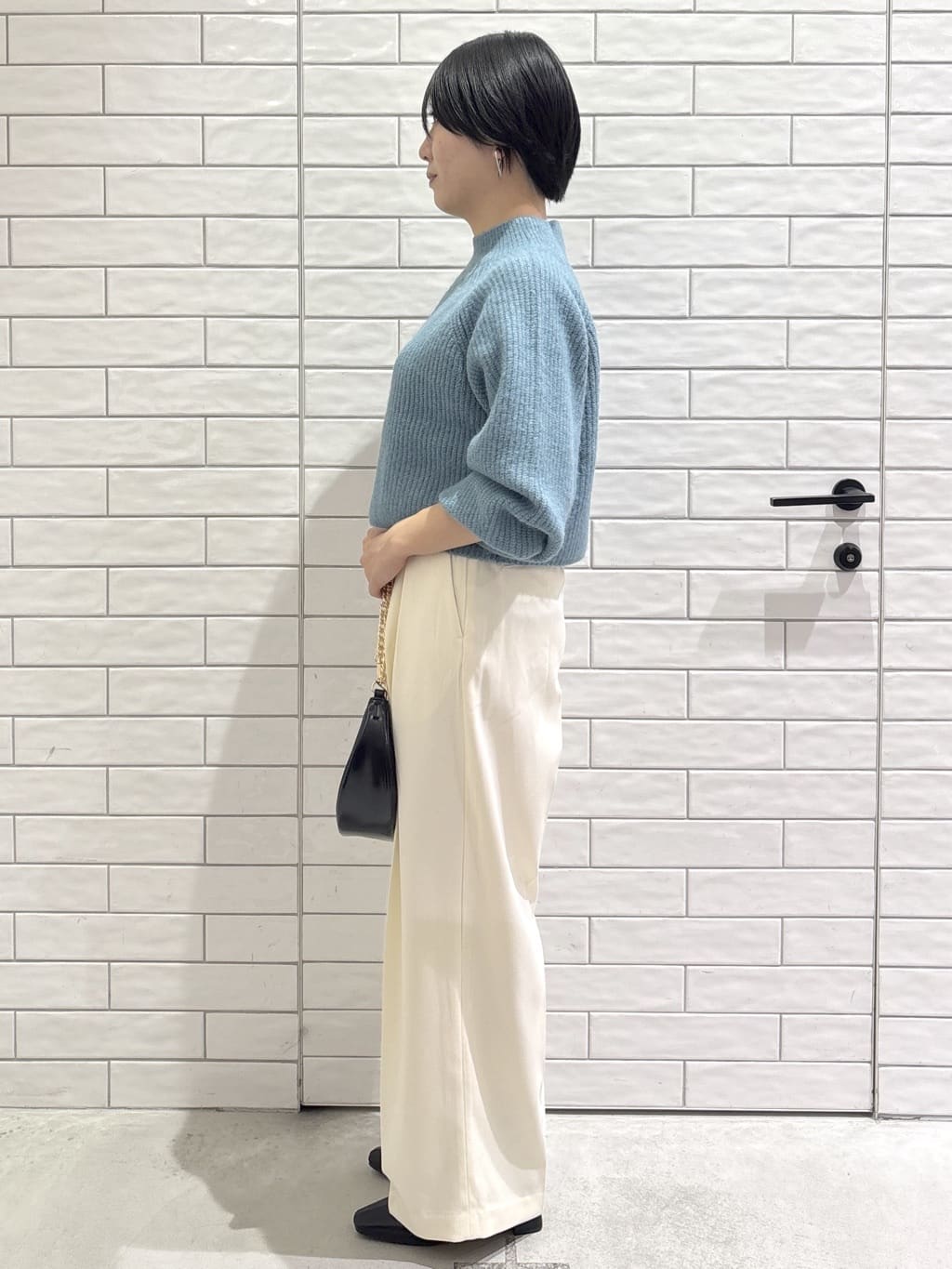 ayumiさんの「OPAQUE.CLIP｜MIXミドルゲージショートあぜニット【洗濯機OK】」を使ったコーディネート