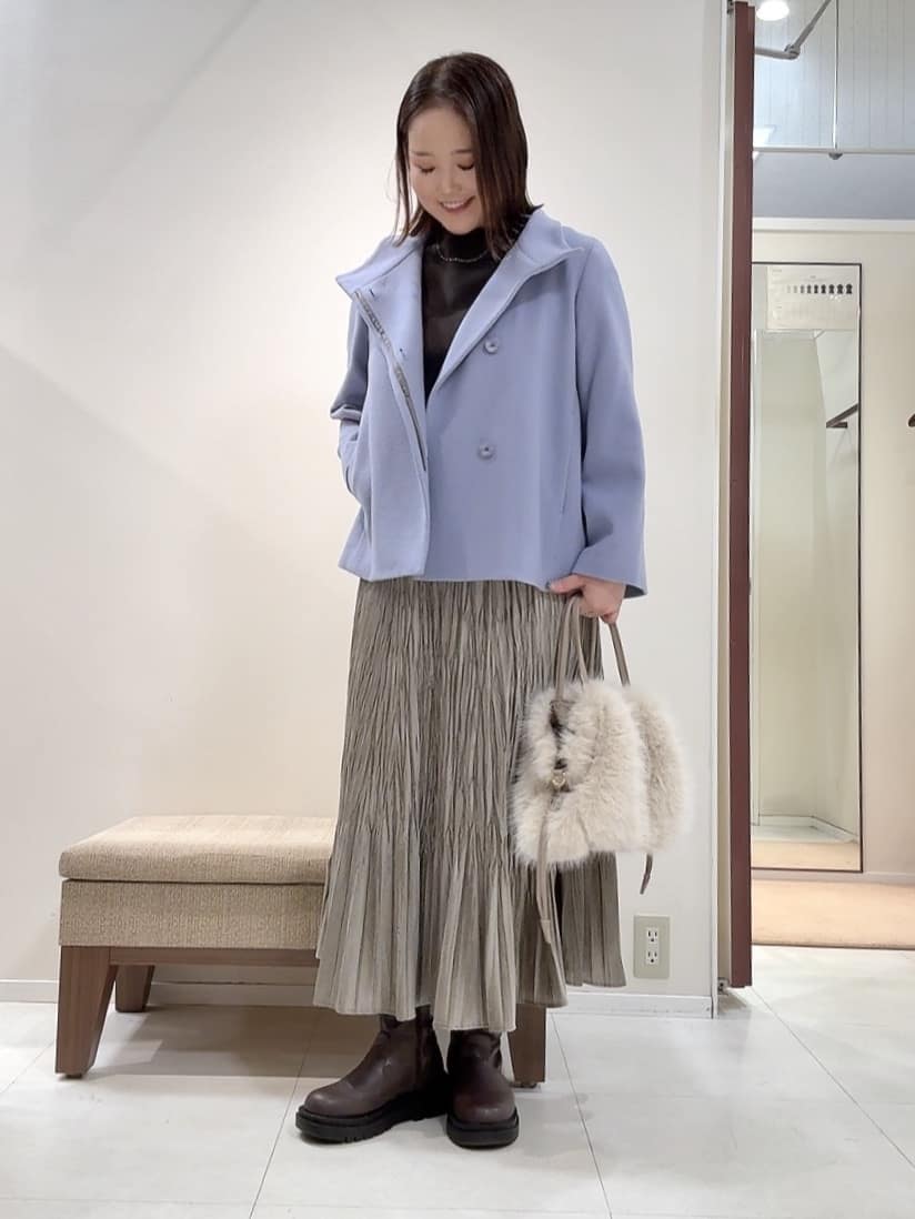 YUIさんの「UNTITLED｜【着回しが効く／オンオフアウター】ウールショートコート」を使ったコーディネート