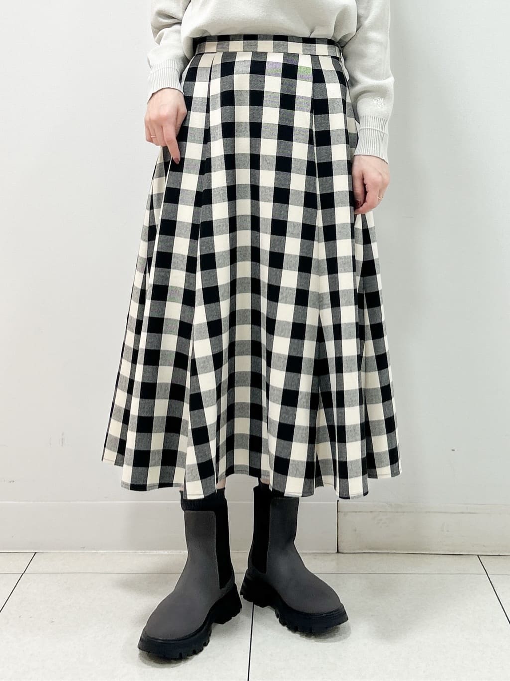 Kaiさんの「Dessin｜【洗える／体型カバー】ちょうどいいニットパーカ」を使ったコーディネート