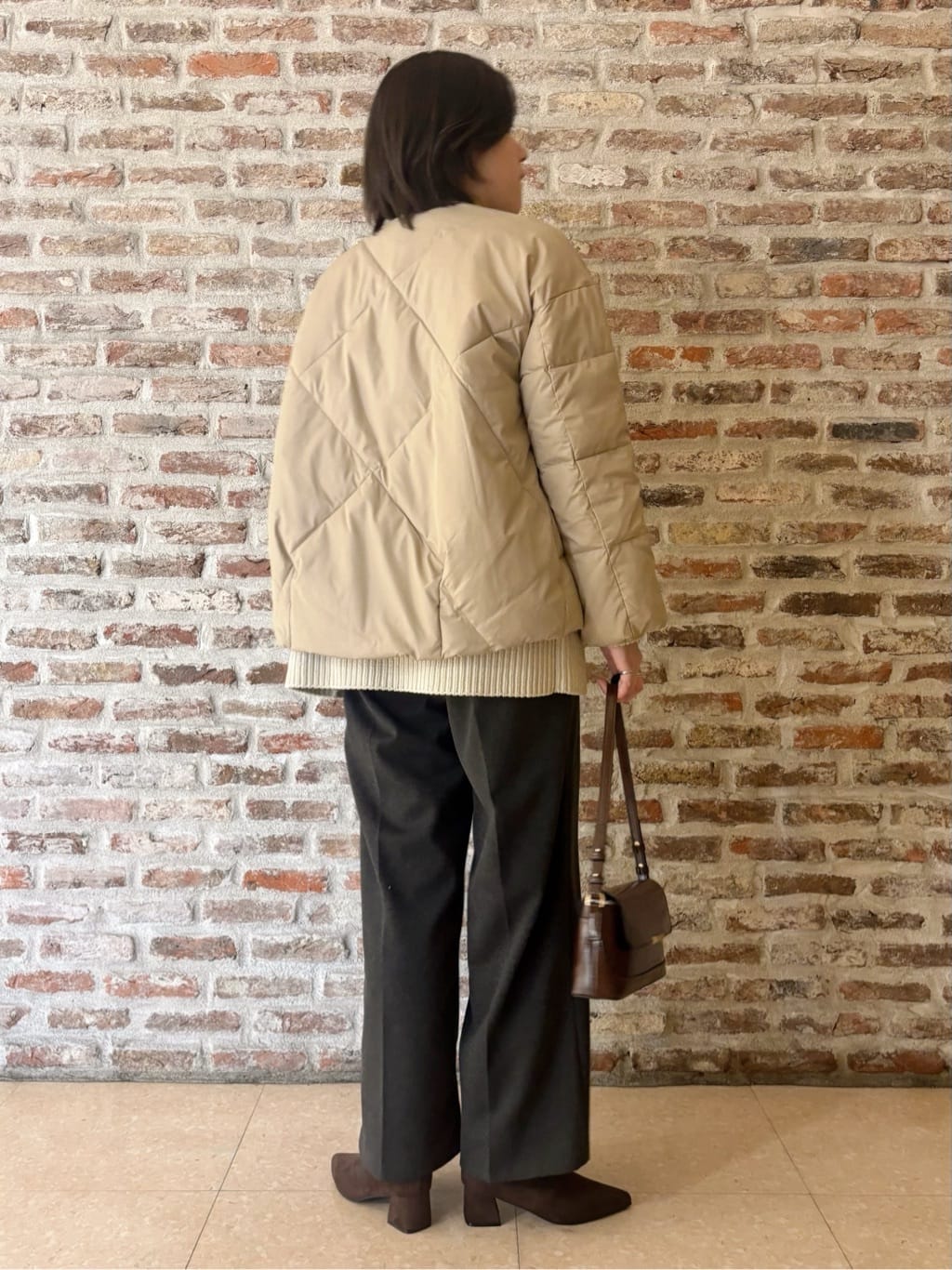 しばさんの「THE SHOP TK｜きれいめにもカジュアルにも ノーカラーキルトジャケット」を使ったコーディネート