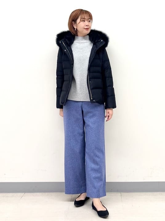 まいこさんの「INDIVI｜【カシミヤ混】ミドルゲージ ハイネックニット」を使ったコーディネート