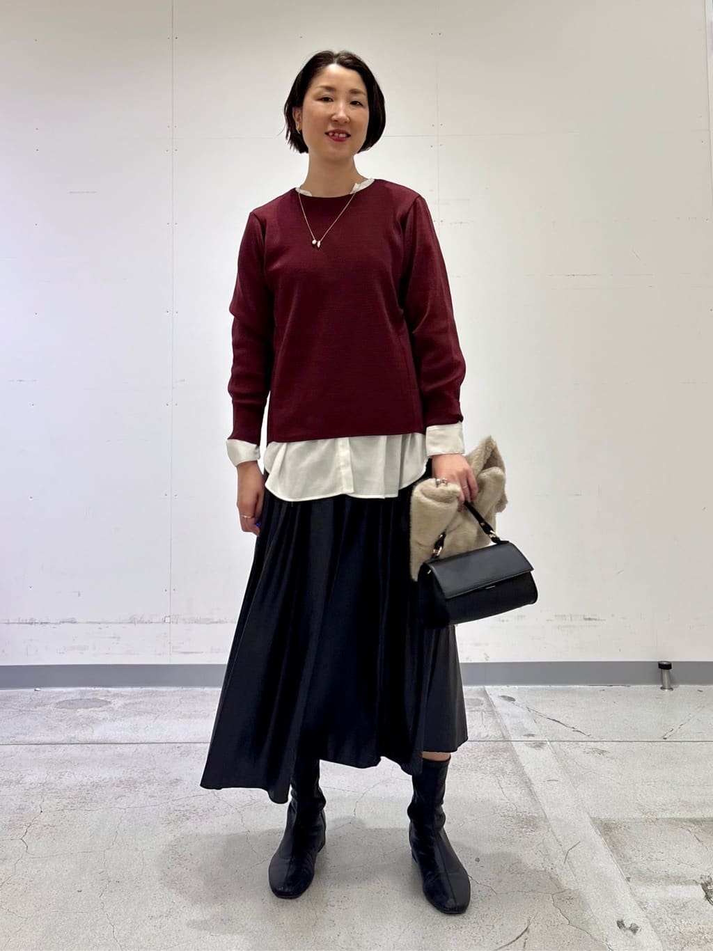 yuriさんの「INDIVI｜レザー調ギャザースカート」を使ったコーディネート