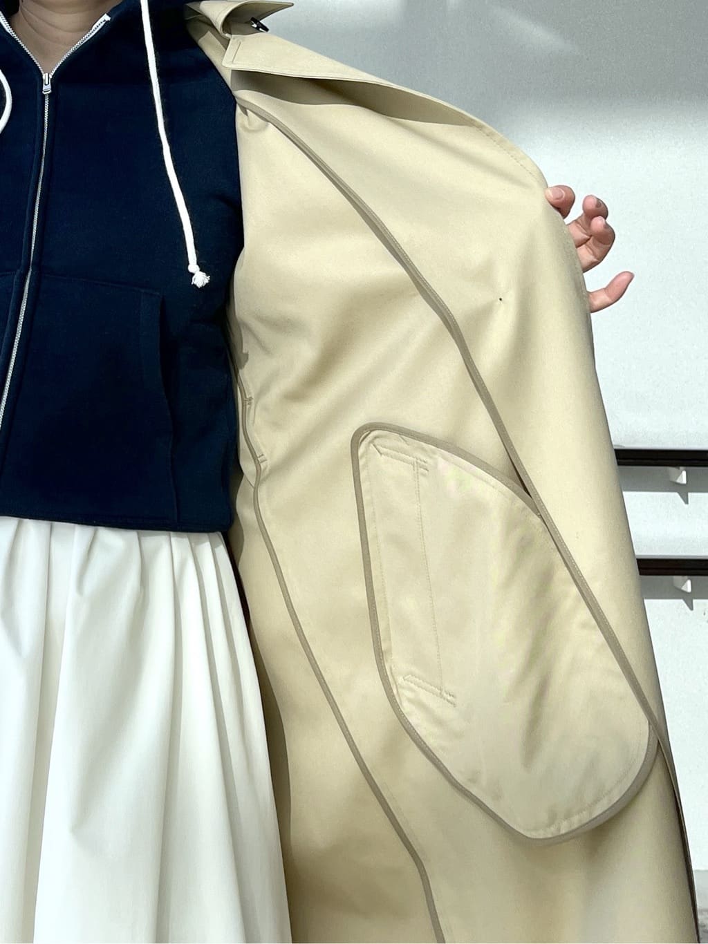 Soeさんの「DRESSTERIOR｜【ウォッシャブル/美シルエット】ライト トレンチコート」を使ったコーディネート