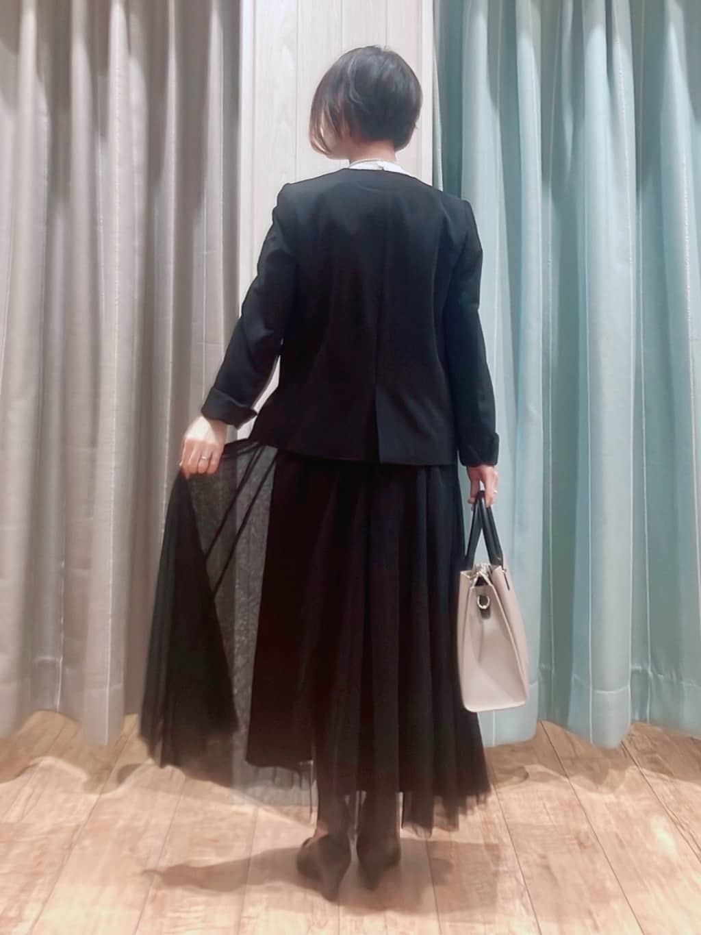 aaamiさんの「SHOO･LA･RUE｜【洗濯機可】セレモニーからデイリーまで ふんわり軽やか チュールギャザースカート」を使ったコーディネート