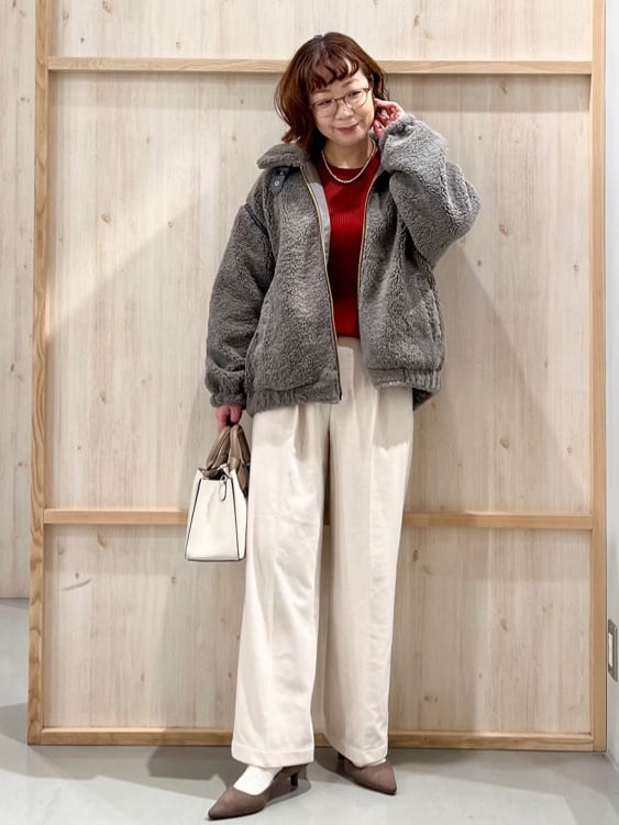 nakoさんの「THE SHOP TK｜マシュマロタッチ ボアボンバージャケット」を使ったコーディネート