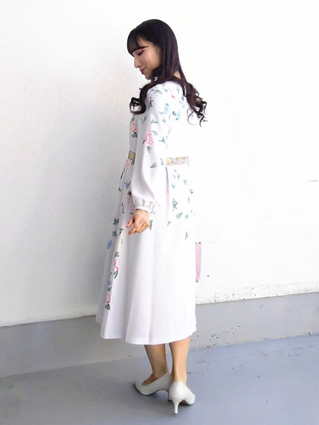 keinaさんの「SunaUna｜【SS～L】オリエンタルプリントワンピース」を使ったコーディネート