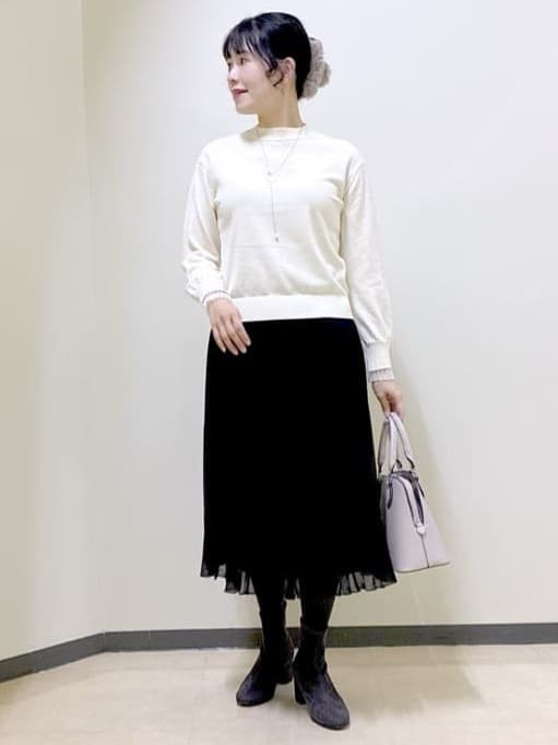  beni_gingerさんの「Reflect｜【秋映え／重ね着風スタイルに◎】フリルプリーツスリーブニット」を使ったコーディネート