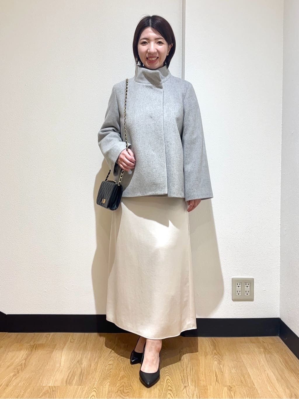 MIKIKOさんの「UNTITLED｜【着回しが効く／オンオフアウター】ウールショートコート」を使ったコーディネート