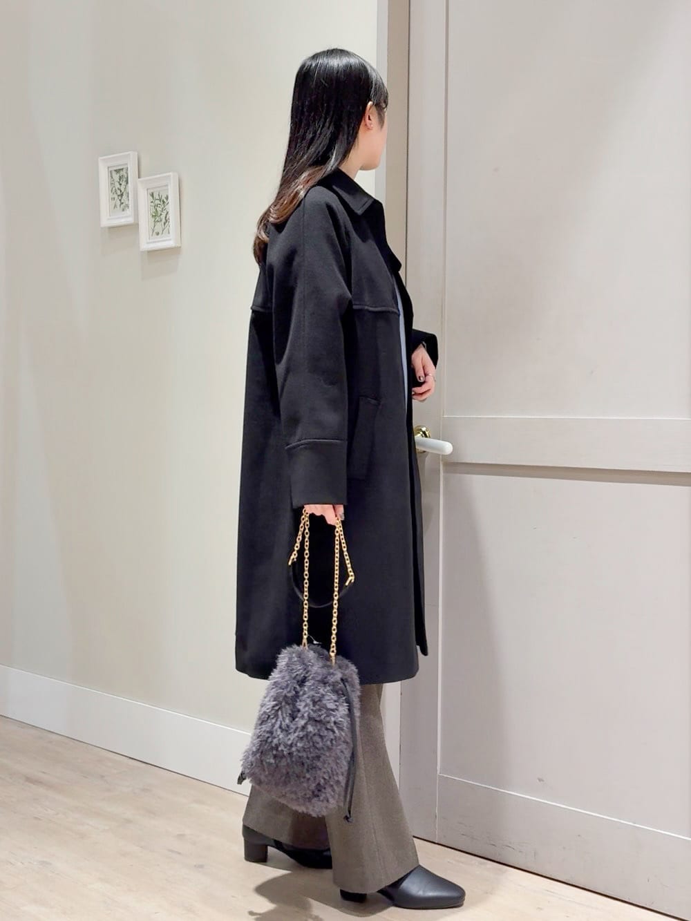 Mayuさんの「grove｜クラシカルな佇まい 大人のステンカラーロングコート」を使ったコーディネート