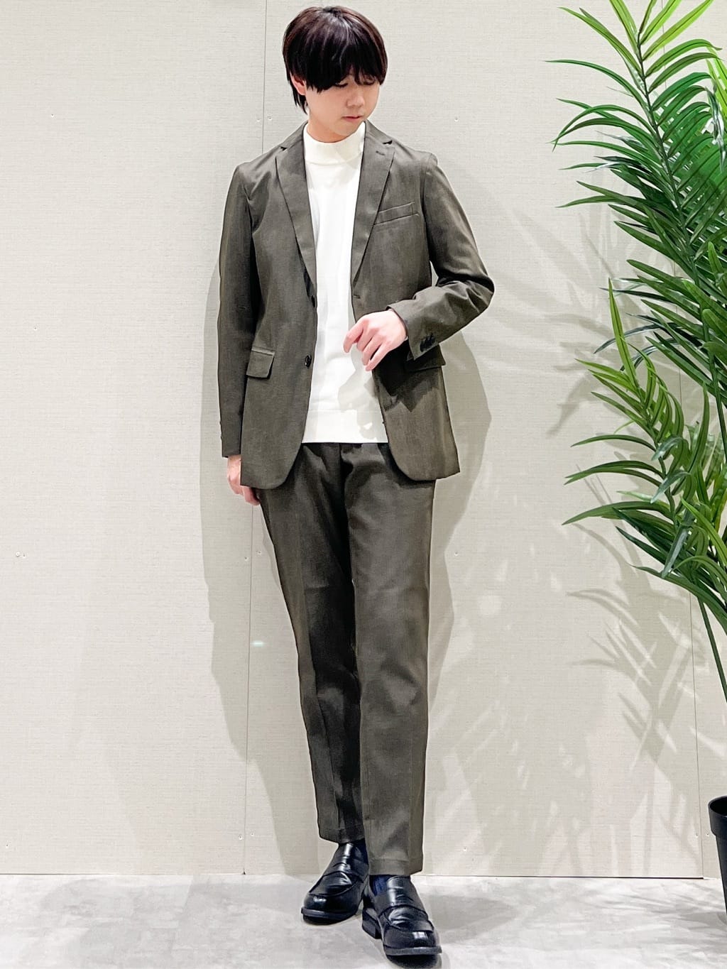 SHI-MAさんの「THE SHOP TK｜ライトエバーデニム ジャケット 洗濯機OK/ストレッチ/セットアップ可」を使ったコーディネート