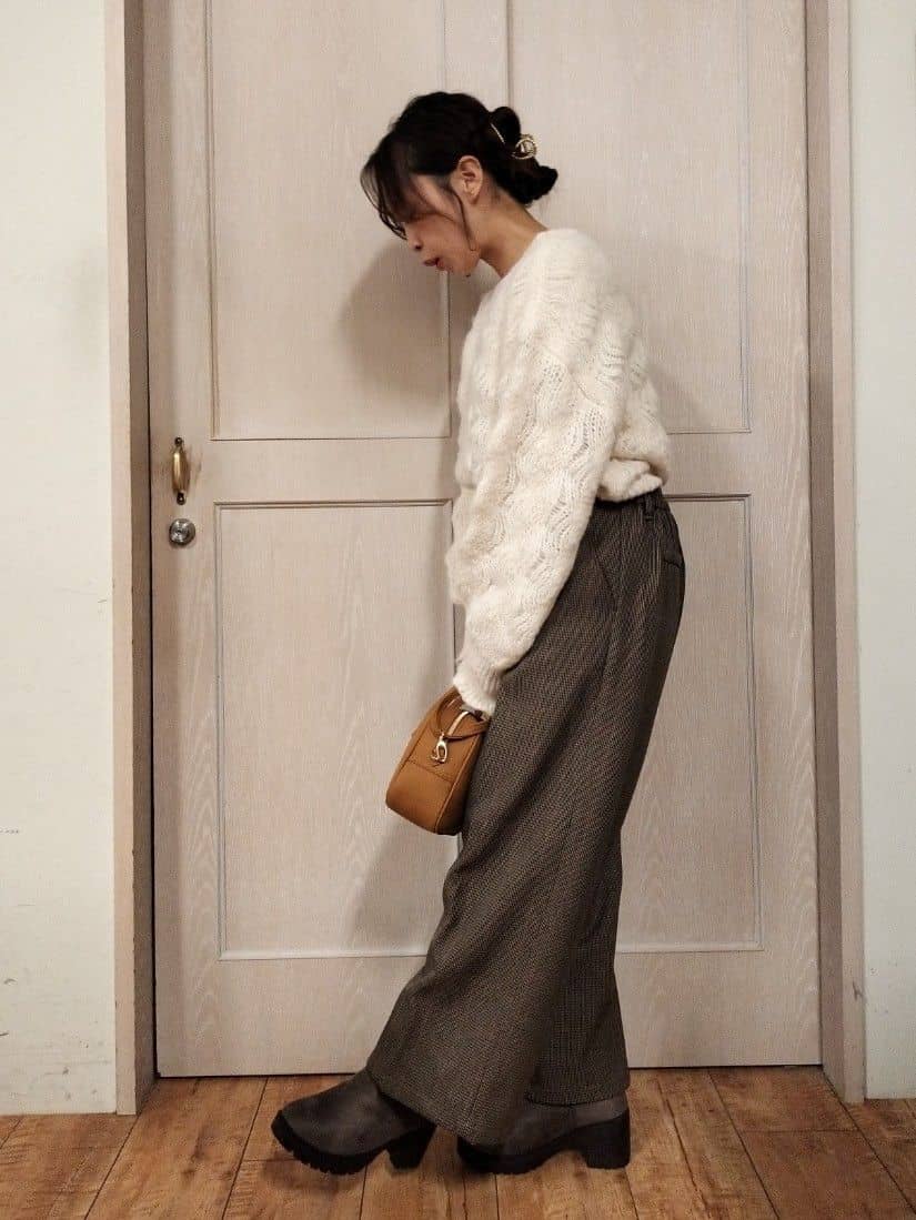 masamiさんの「SHOO･LA･RUE｜【S-LL】ふんわり大人の 透かし編みニット」を使ったコーディネート