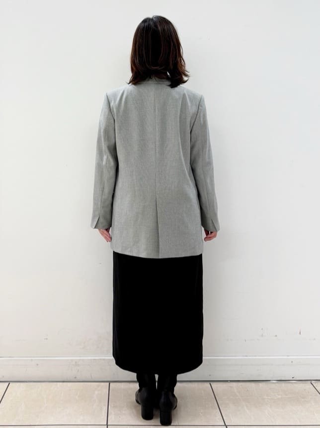 KIKIさんの「Reflect｜【すっきりシルエット】スエードライクジャンパースカ―ト」を使ったコーディネート