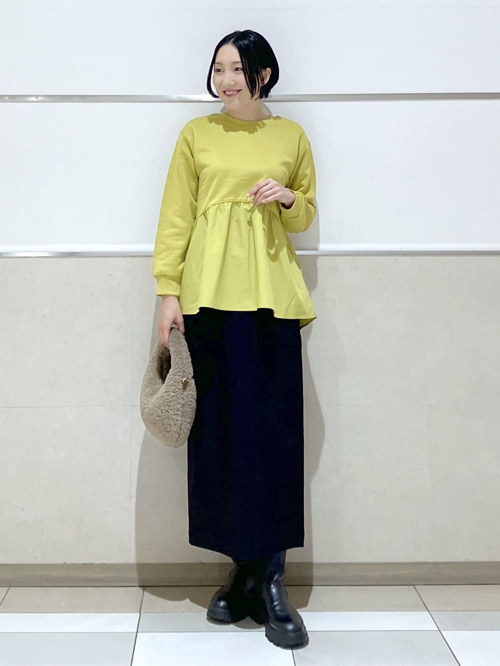 eriko さんの「Dessin｜【体型カバー/洗える】ペプラムスウェット」を使ったコーディネート