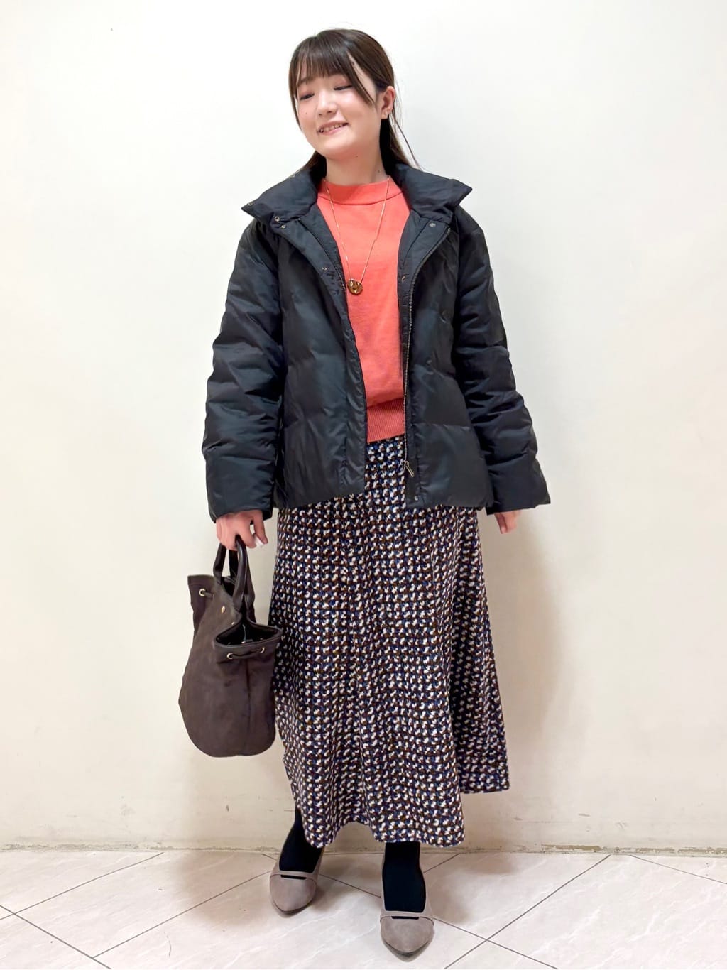 mikiさんの「Reflect｜【すっきりシルエット】ショート丈ダウンコート」を使ったコーディネート