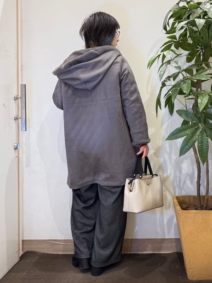misakiさんの「SHOO･LA･RUE｜【高レビュー】デニム見え 裏起毛ワイドパンツ」を使ったコーディネート