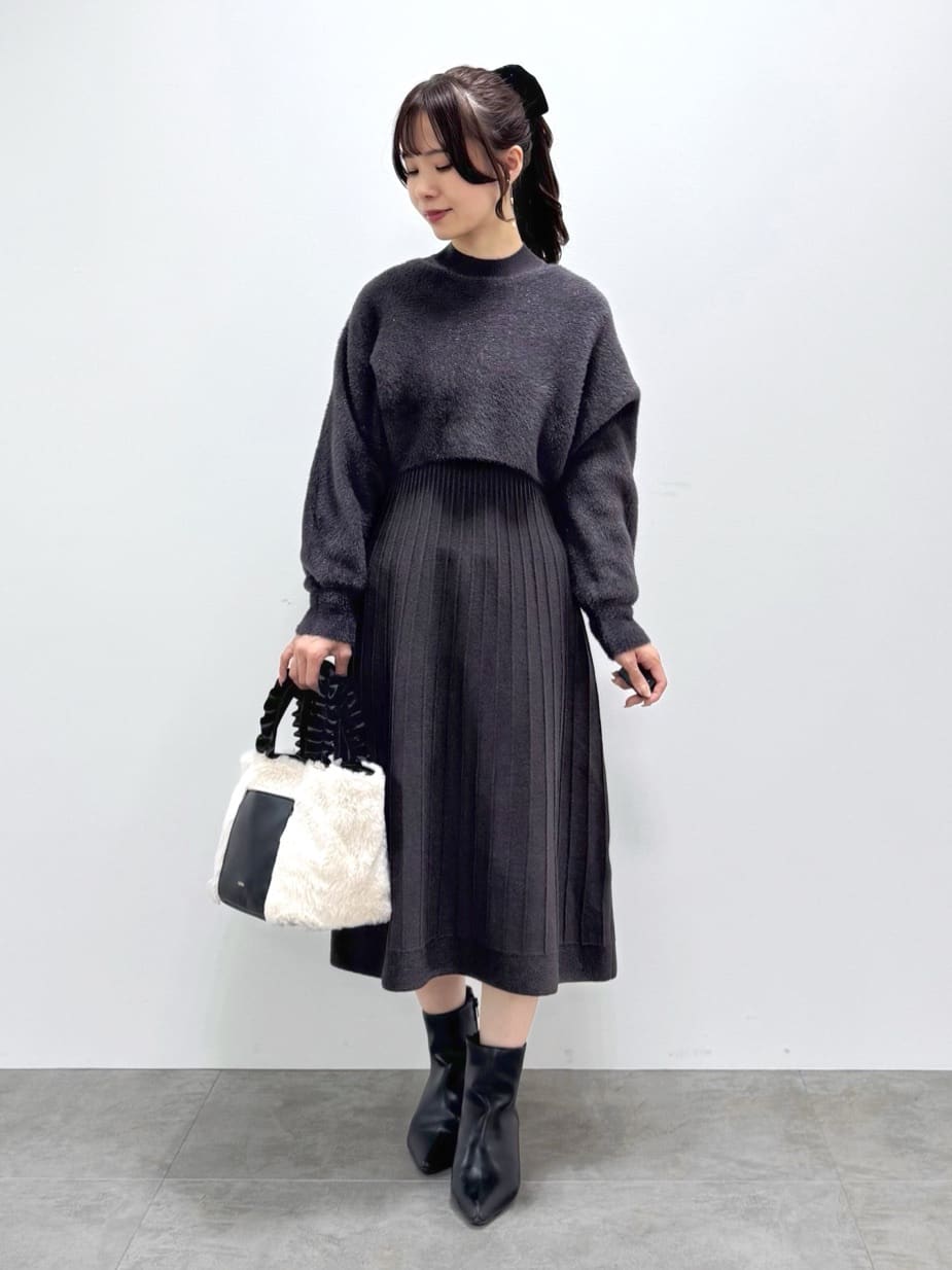 kozuさんの「index｜ラメフェザープルオーバーセット ニットワンピース【洗濯機OK】《XS～LL》」を使ったコーディネート