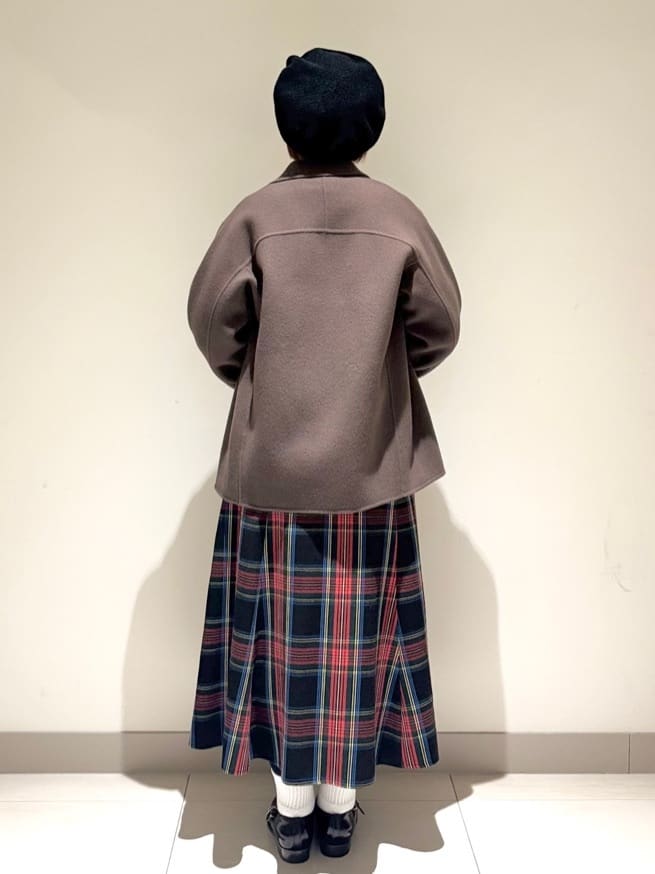 Liriさんの「Dessin｜【洗える】チェック柄起毛フレアスカート」を使ったコーディネート