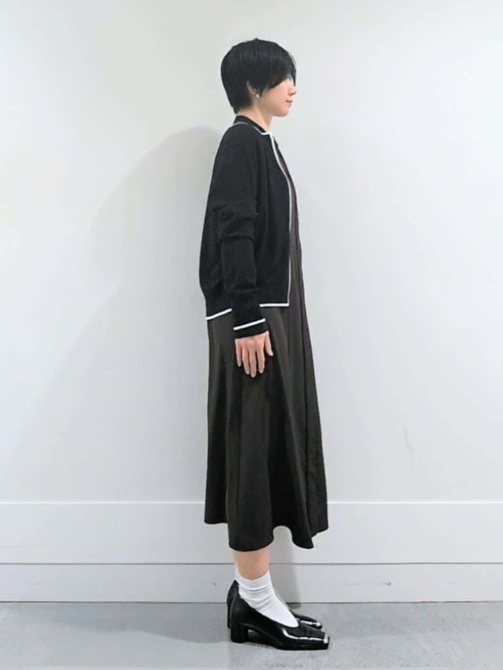 ミズタさんの「UNTITLED｜【アンサンブル可/洗える】ウォームスパン カーディガン」を使ったコーディネート