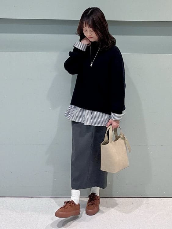 makiさんの「UNTITLED｜【定番人気/はっ水/洗える】タスランショートトレンチコート」を使ったコーディネート