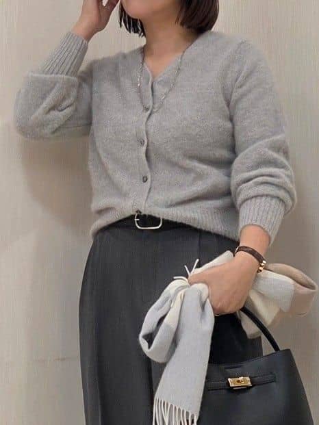 naokoさんの「UNTITLED｜【ふわふわニット/前後2WAY】フォックスカシミヤカーディガン」を使ったコーディネート
