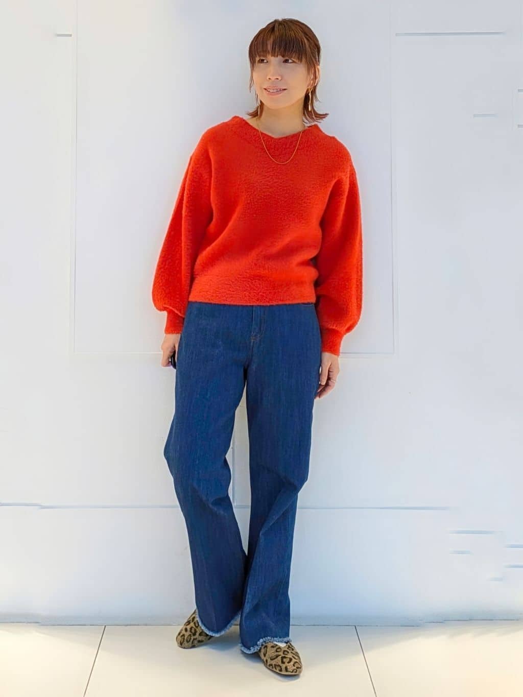4410さんの「THE SHOP TK｜【洗える】上品にきらめく フェザーラメニット」を使ったコーディネート