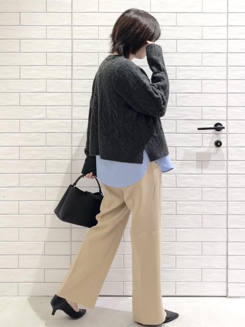 しおりさんの「OPAQUE.CLIP｜イージーワイドパンツ【洗濯機OK】」を使ったコーディネート