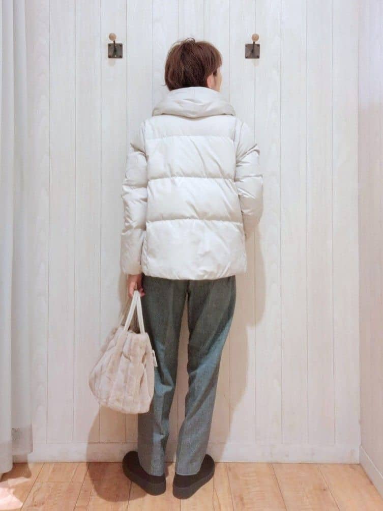 Ribさんの「SHOO･LA･RUE｜【洗濯機可/S-LL】美脚見え あったか裏起毛 テーパードパンツ」を使ったコーディネート