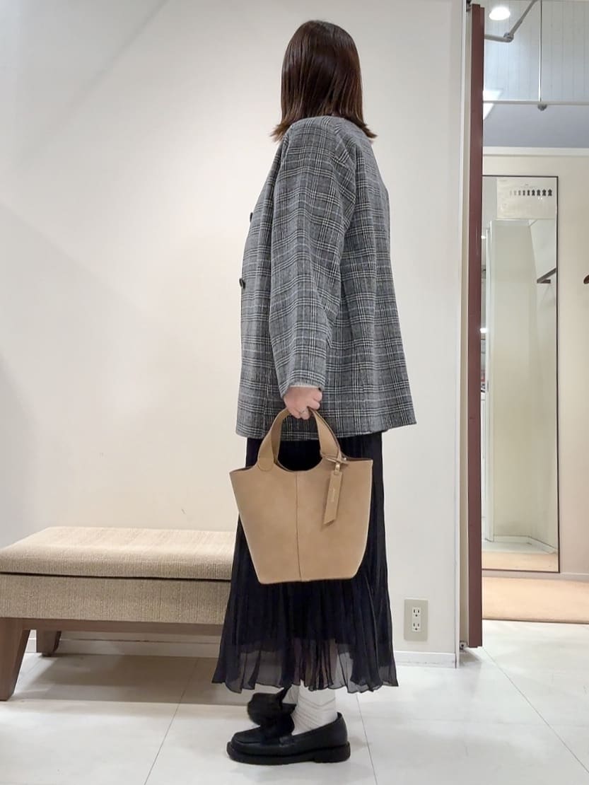 YUIさんの「UNTITLED｜【ミディ丈/軽やか】セミラグランリバー コート」を使ったコーディネート