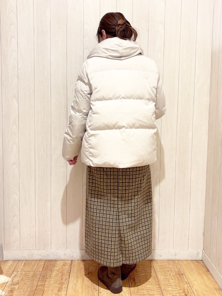あいこさんの「SHOO･LA･RUE｜【洗濯機可】お気に入りカラーを身にまとって　ふんわりゆるニット」を使ったコーディネート