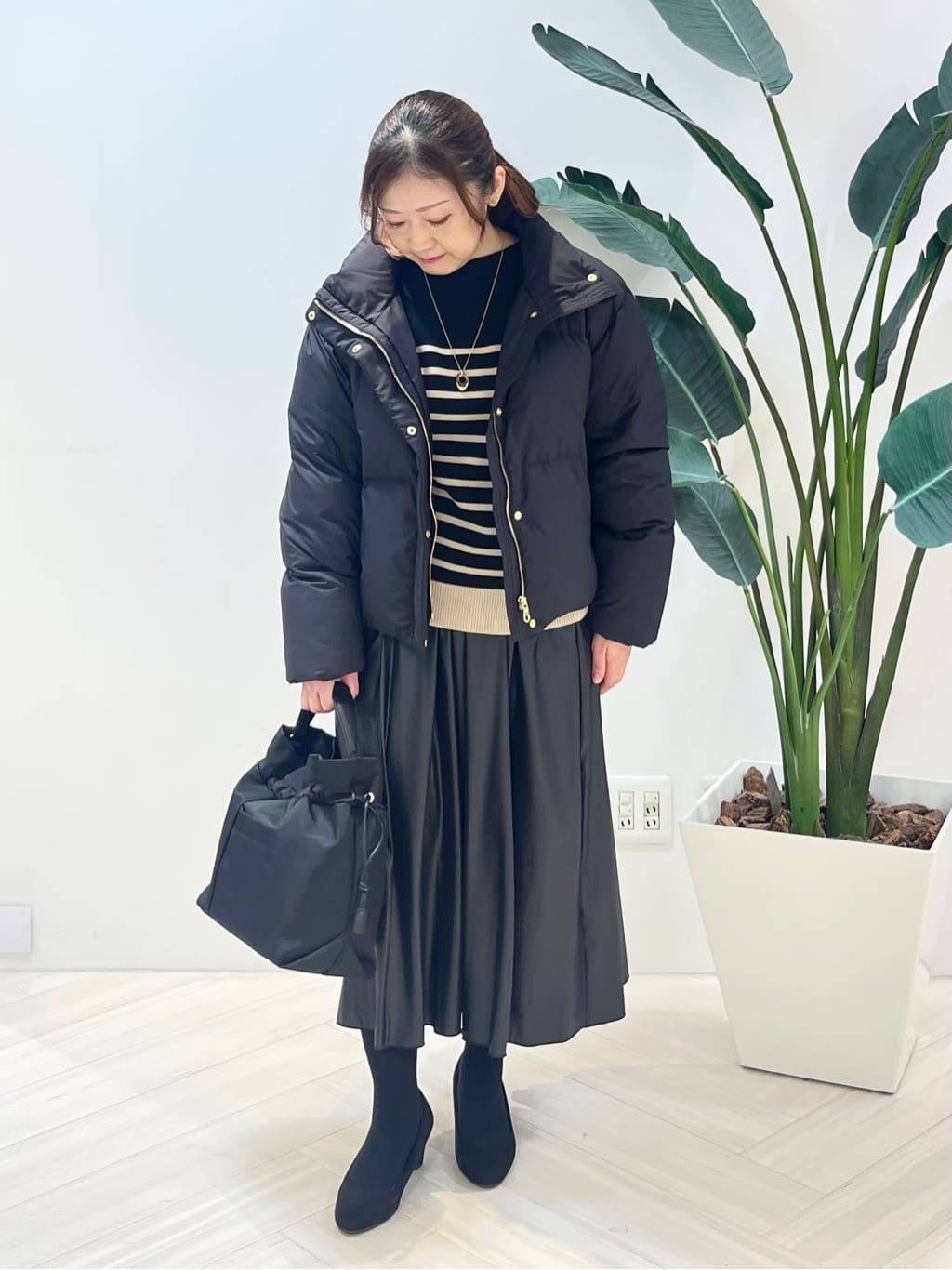 Tomoさんの「UNTITLED｜【トレンド/撥水機能/防寒】ショートダウンコート」を使ったコーディネート