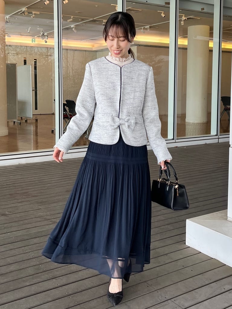 はばさんの「Couture brooch｜【2WAY・ハレの日・通勤】エンブロレースブラウス」を使ったコーディネート