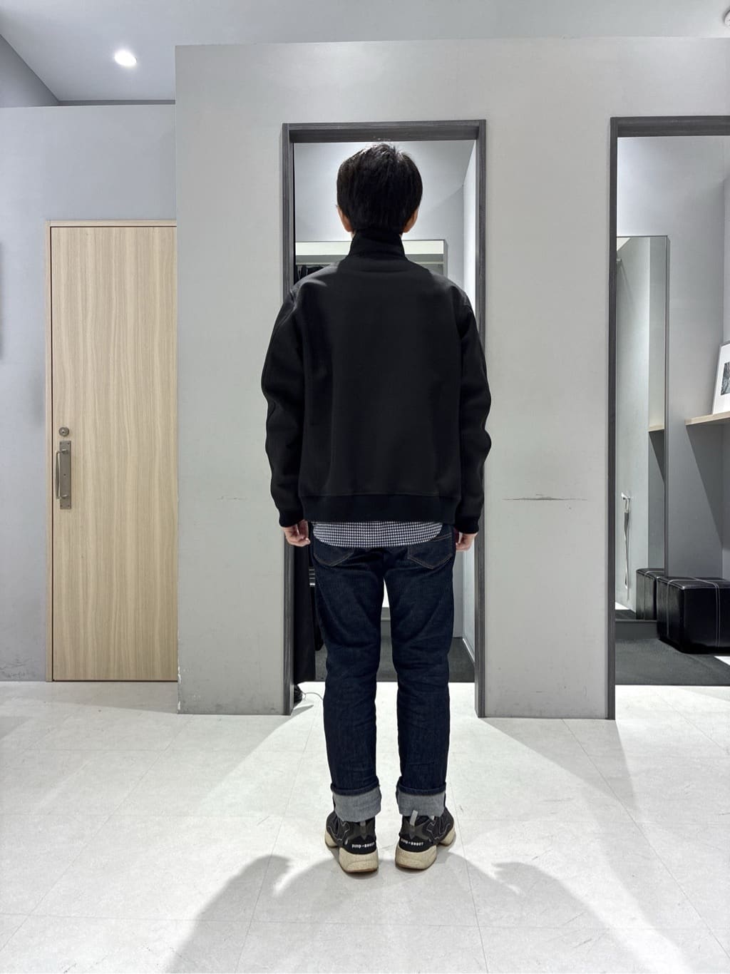 わいずみさんの「TAKEO KIKUCHI｜【JUST ONE LAYER】ダウンファブリック ジップアップ リブ ブルゾン」を使ったコーディネート